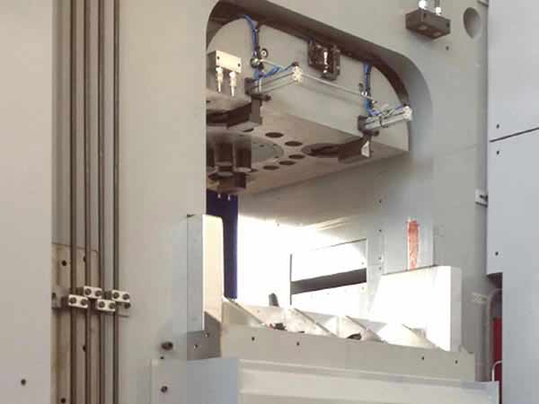 pressa 800 ton.